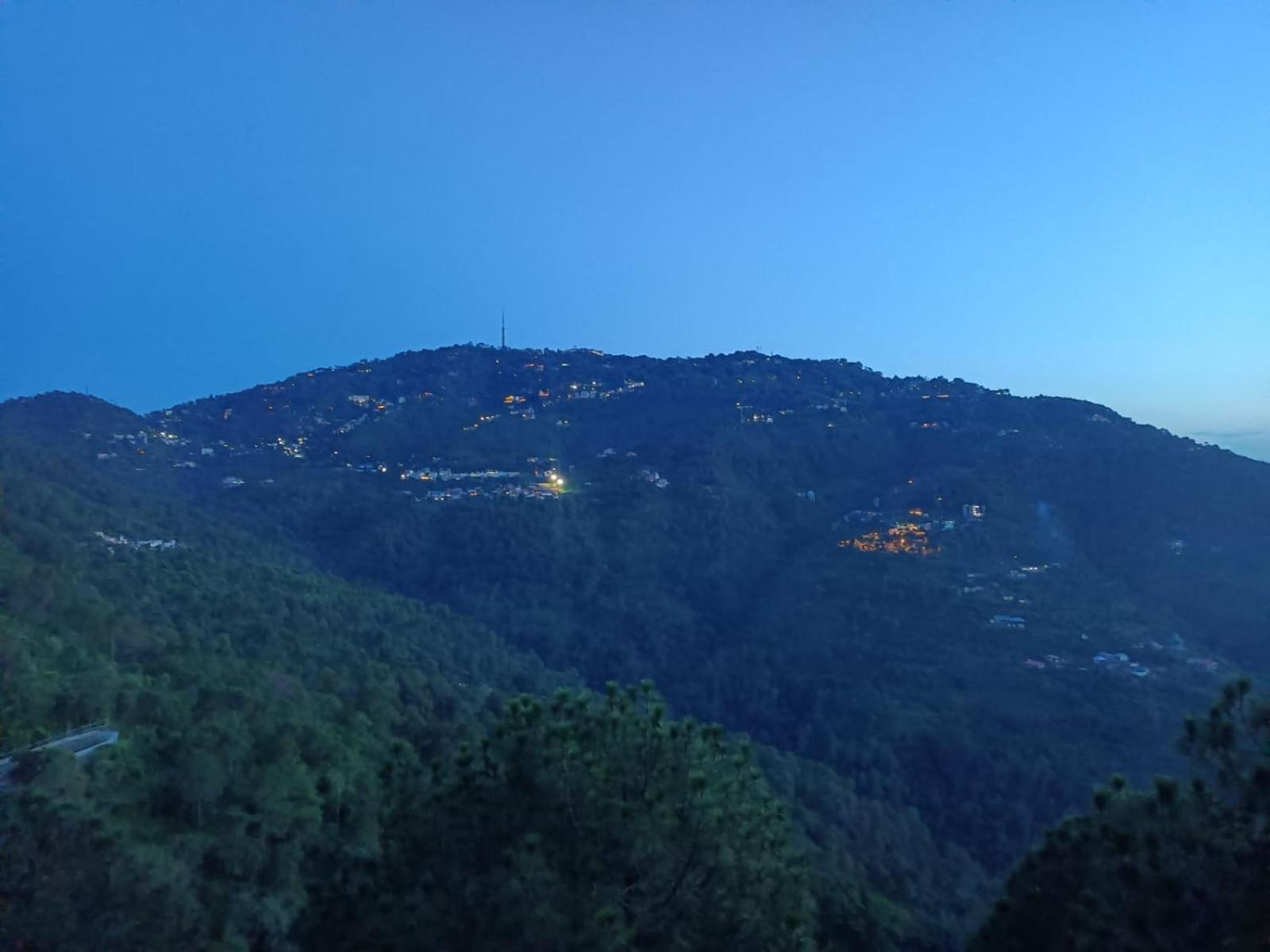 The Summer House Kasauli I Party & Music I Sky Bonfire I Managed By Exotic Stays المظهر الخارجي الصورة